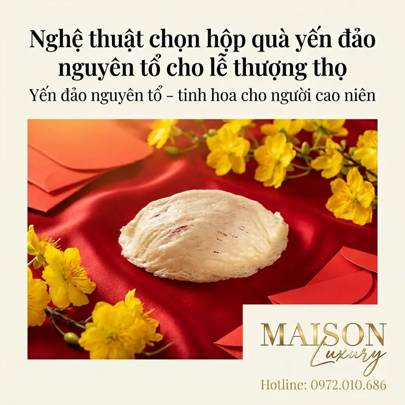 Tổ yến đảo nguyên tổ cao cấp bên cạnh phụ kiện mừng thọ.