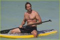 Gerard Butler: Hawaiian Holiday! - gerard-butler photo Gerard Butler: Hawaiian Holiday! - gerard-butler photo