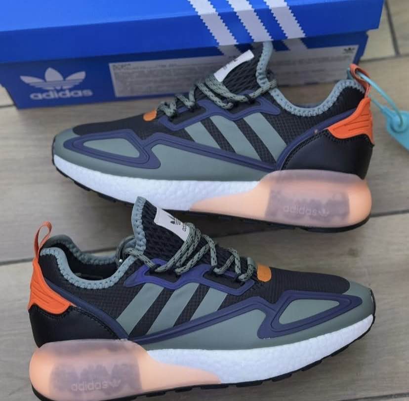 靴 * Adidas ZX930. Original issues from 1988. Made in France