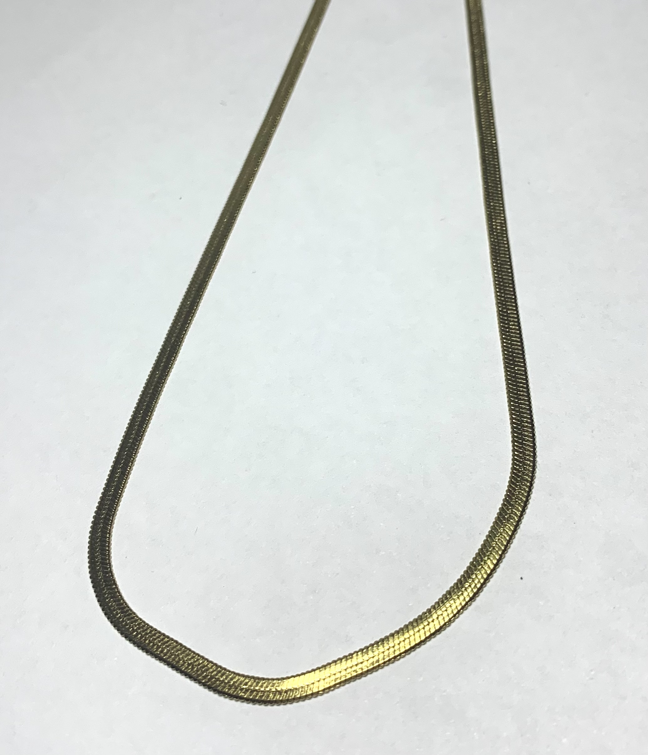 Collar dorado