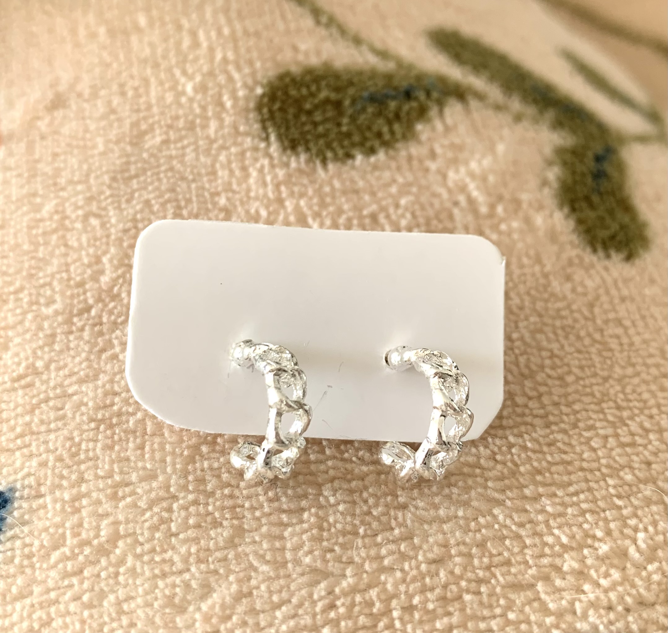 Aros pequeños corazones