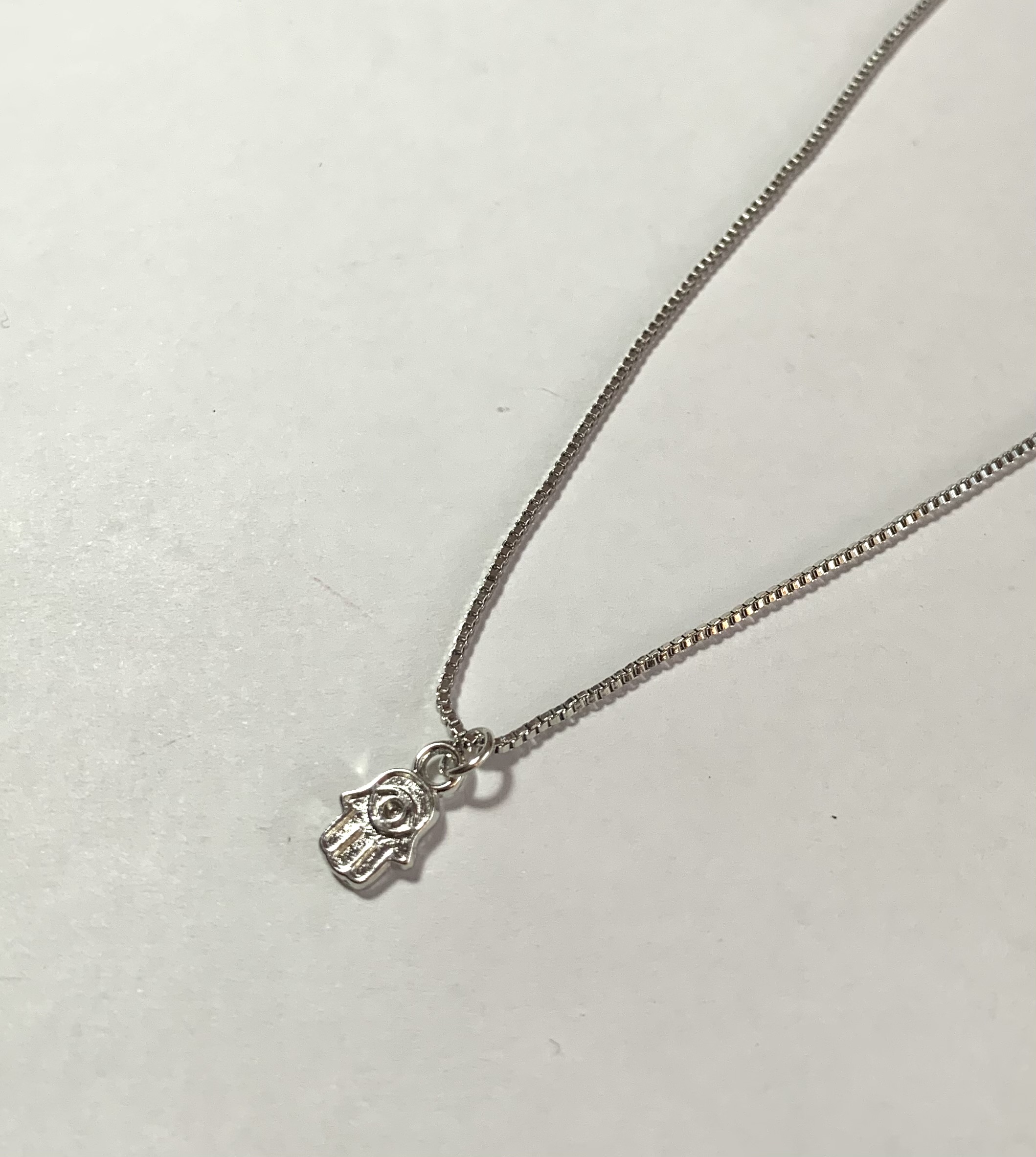 Collar mano de Fátima