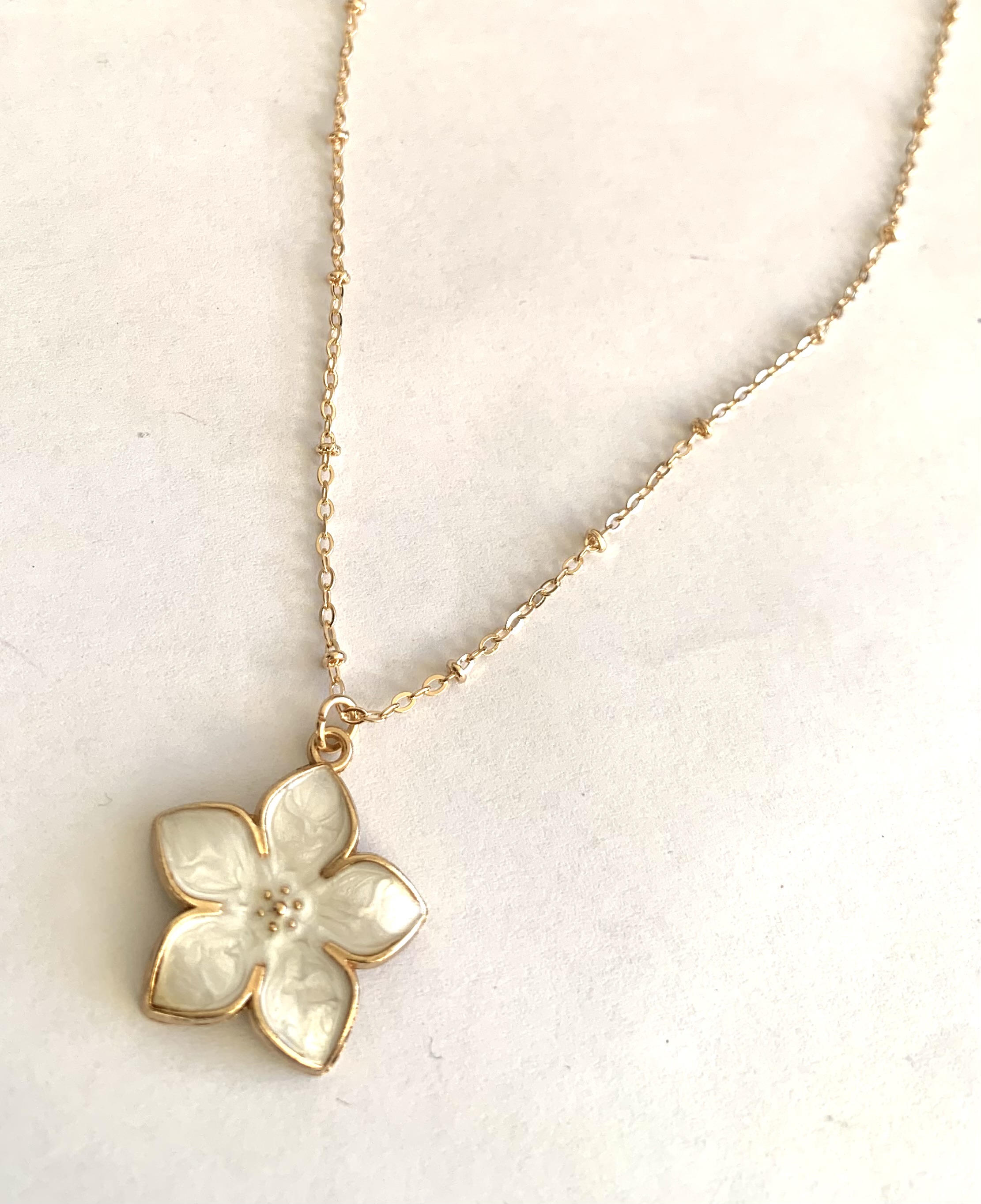 Collar flor