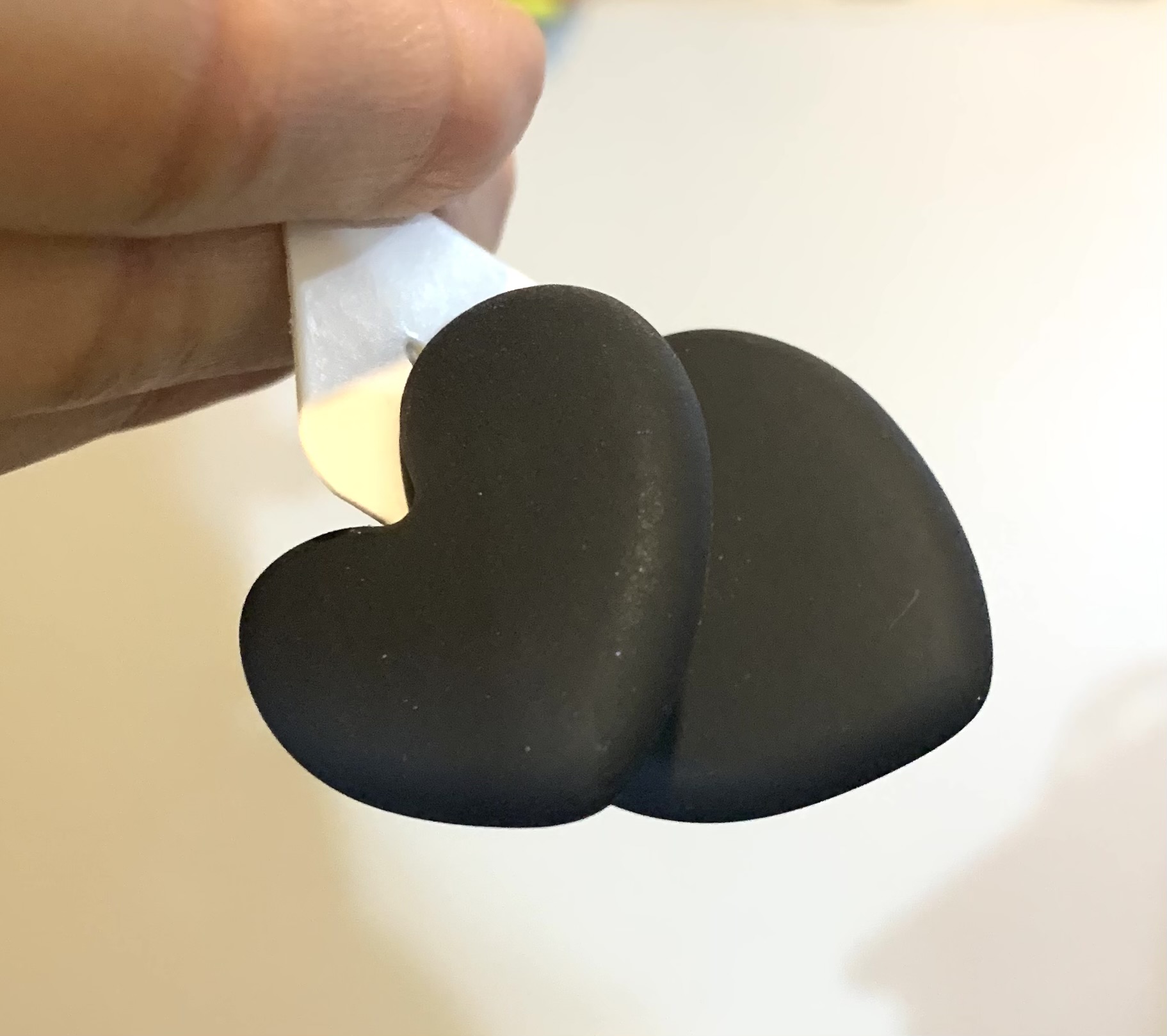 Aros corazón negro