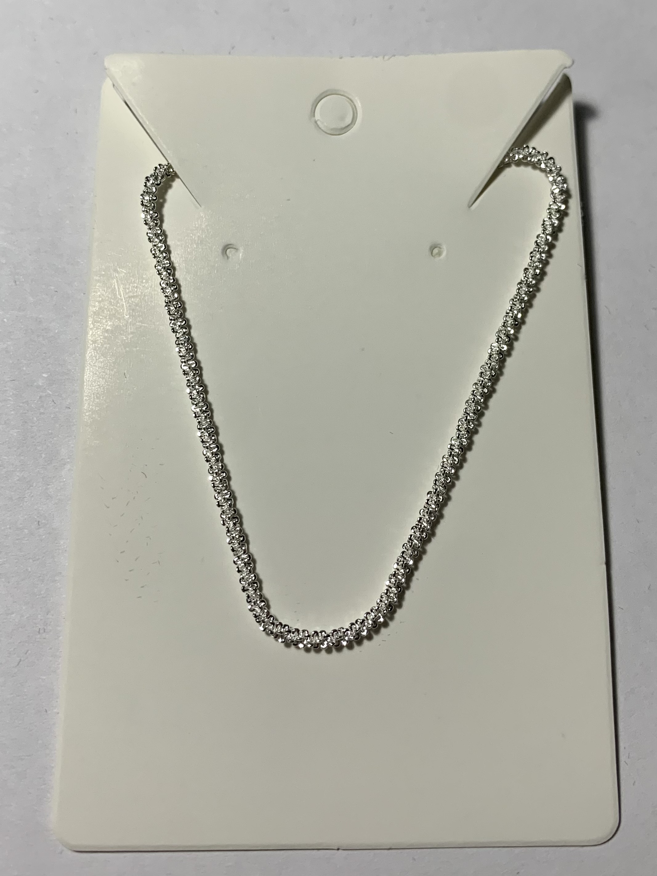 Collar plateado