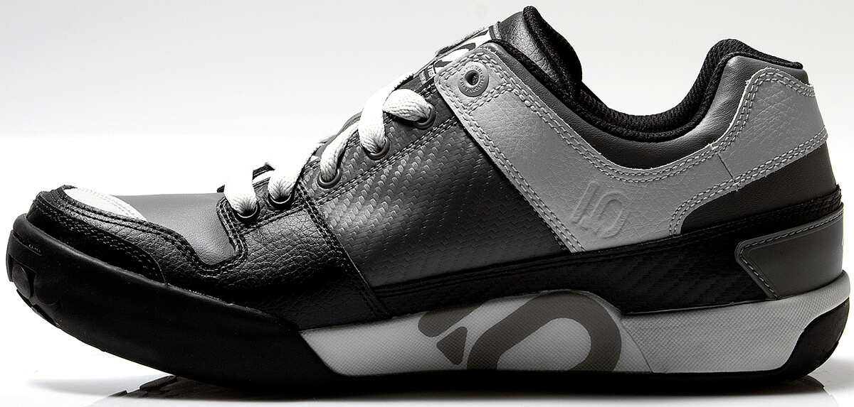 Secret mission: Five Ten Freerider VXi with Stealth Mi6 sole | BIKE
