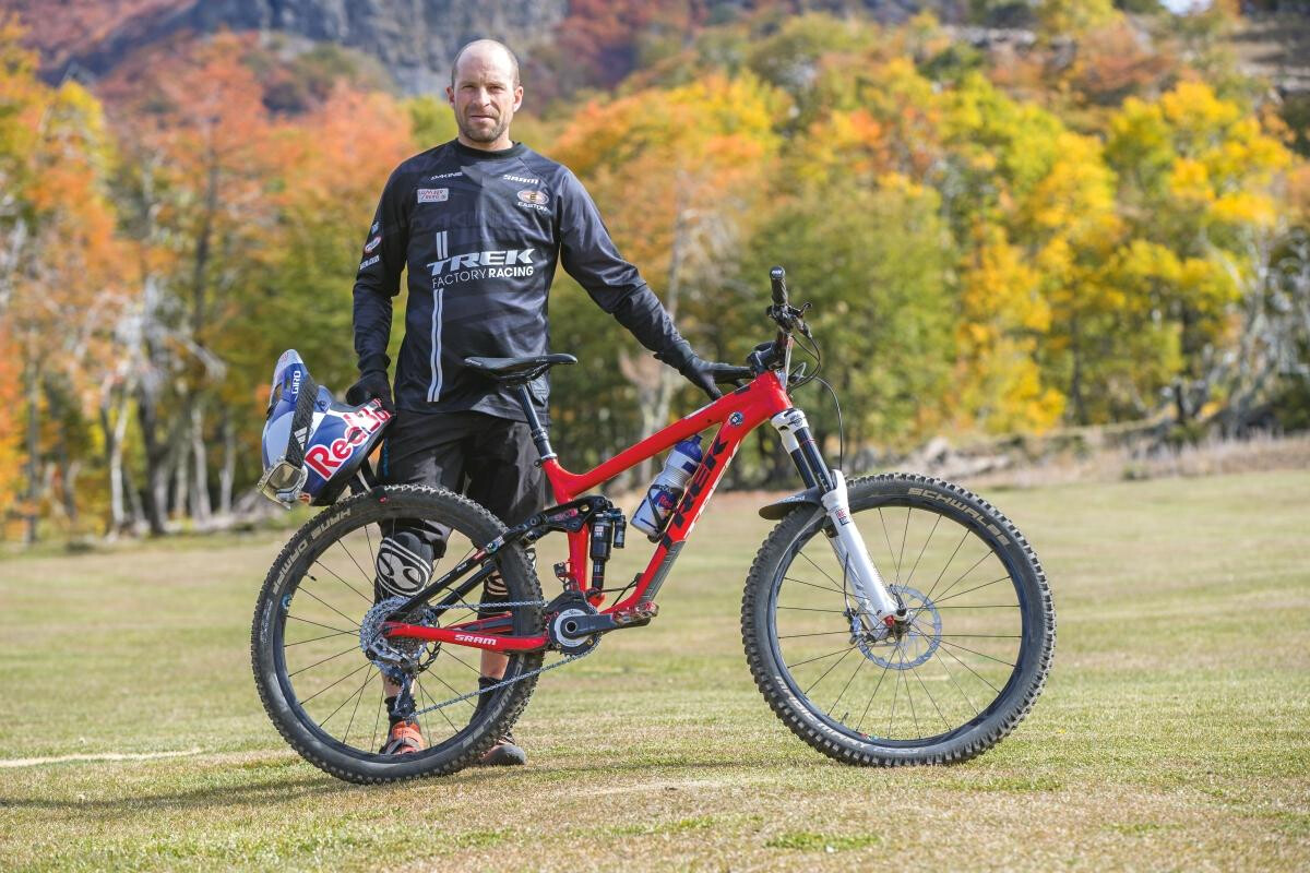Die Profi-Bikes der Enduro-Stars | BIKE