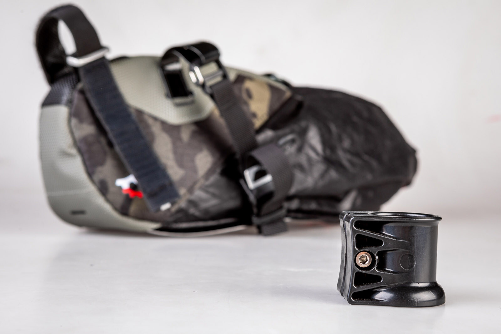 SCI-CON Satteltasche (Sattelstütze Zu Sattel) 0,8L - Nylon Ripstop, Für Rennrad