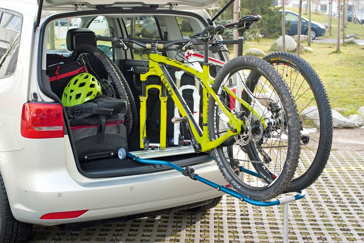 veloboy - Transportsystem und Einladehilfe für Fahrräder: Gabelhalterungen  für den Biketransport mit dem veloboy