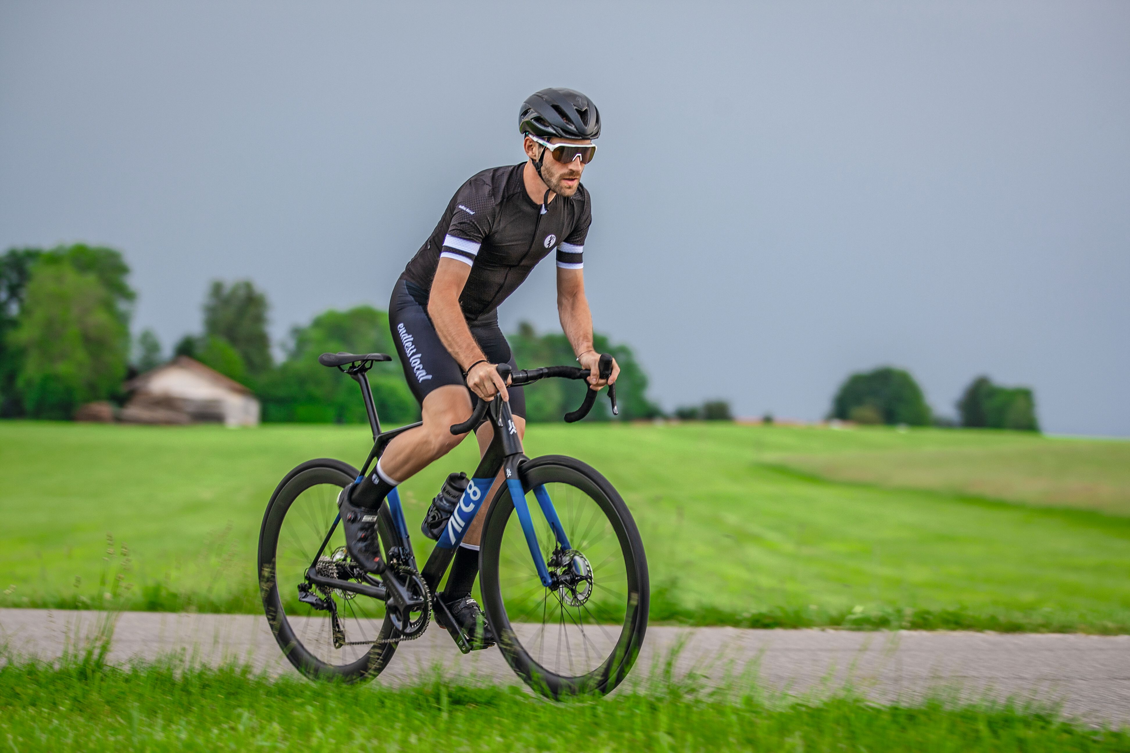ktm sattelsttze gefedert KTM Sattelsttze Schwarz 27,2mm  Goldensteelcycles