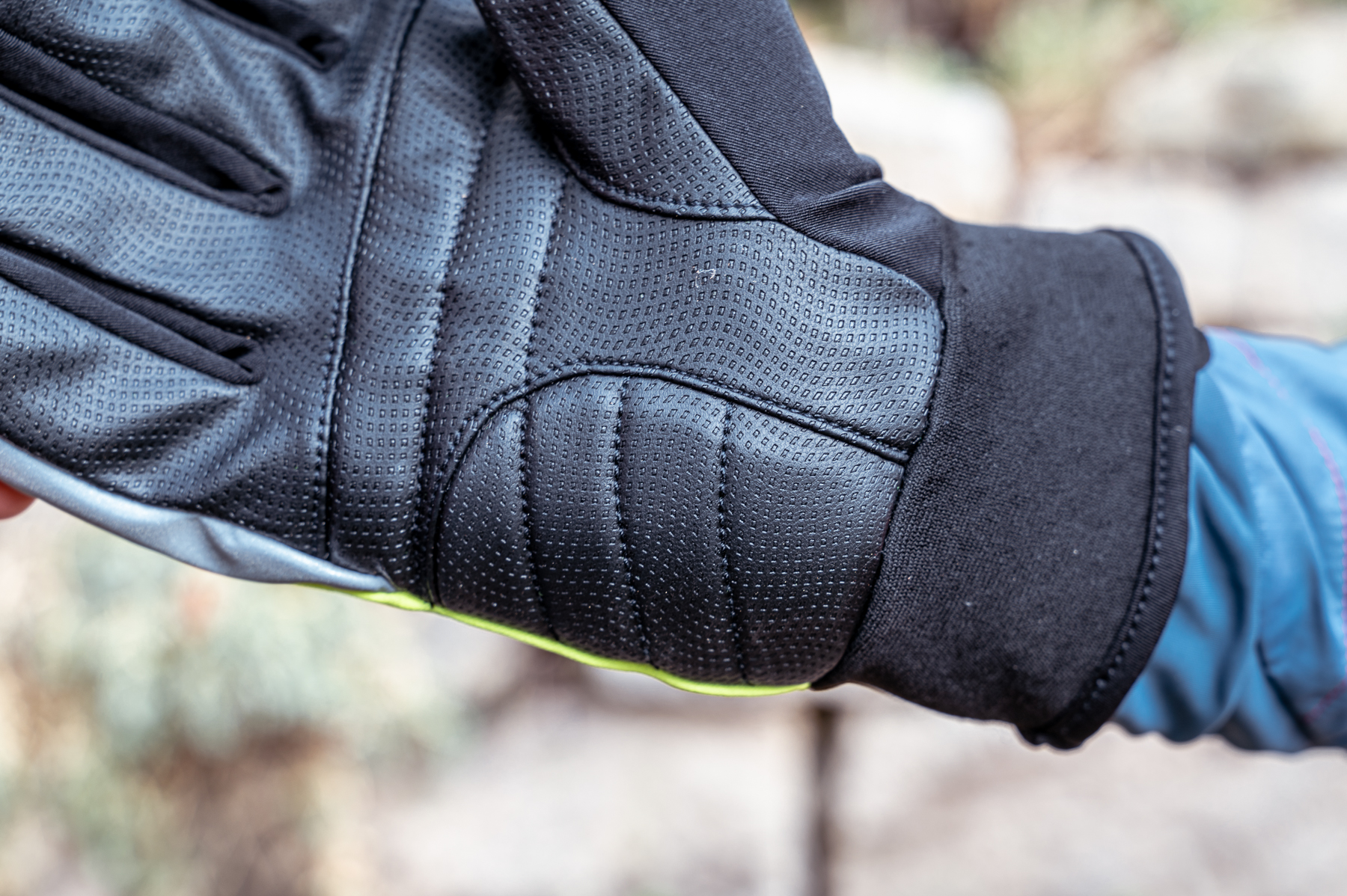 10 Fahrradhandschuhe fr den Winter: Der Gorewear C5 GTX Thermo Glove im  Test | BIKE