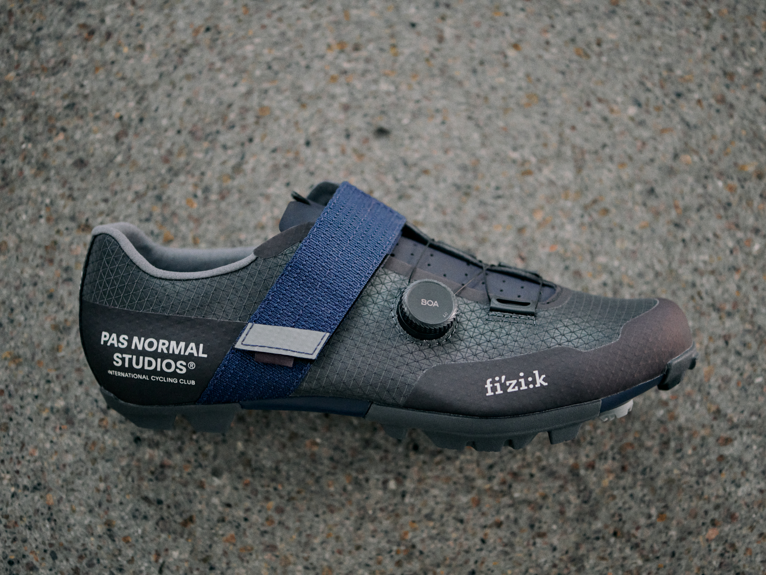 Gravel, Race und Allroadschuh: Ferox Carbon PNS x Fizik in neuer ...