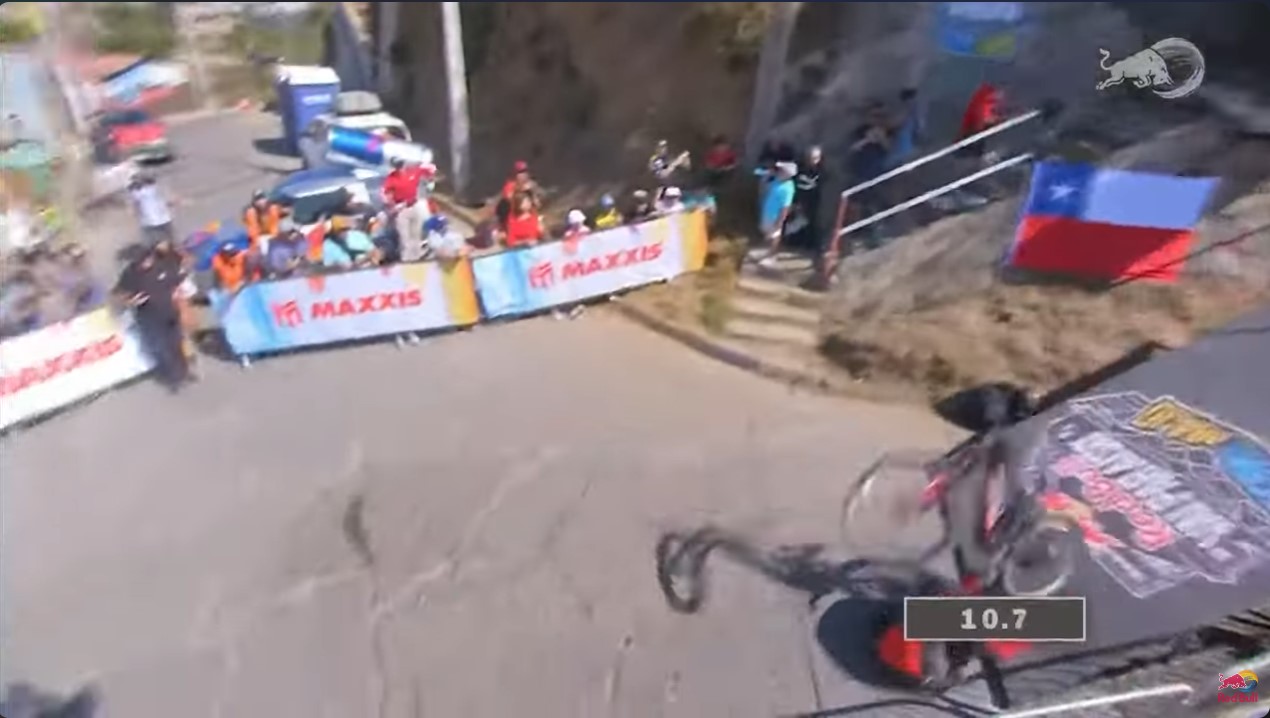 Urban Downhill Vollgas in S damerika Fischis Valparaiso Vlog BIKE