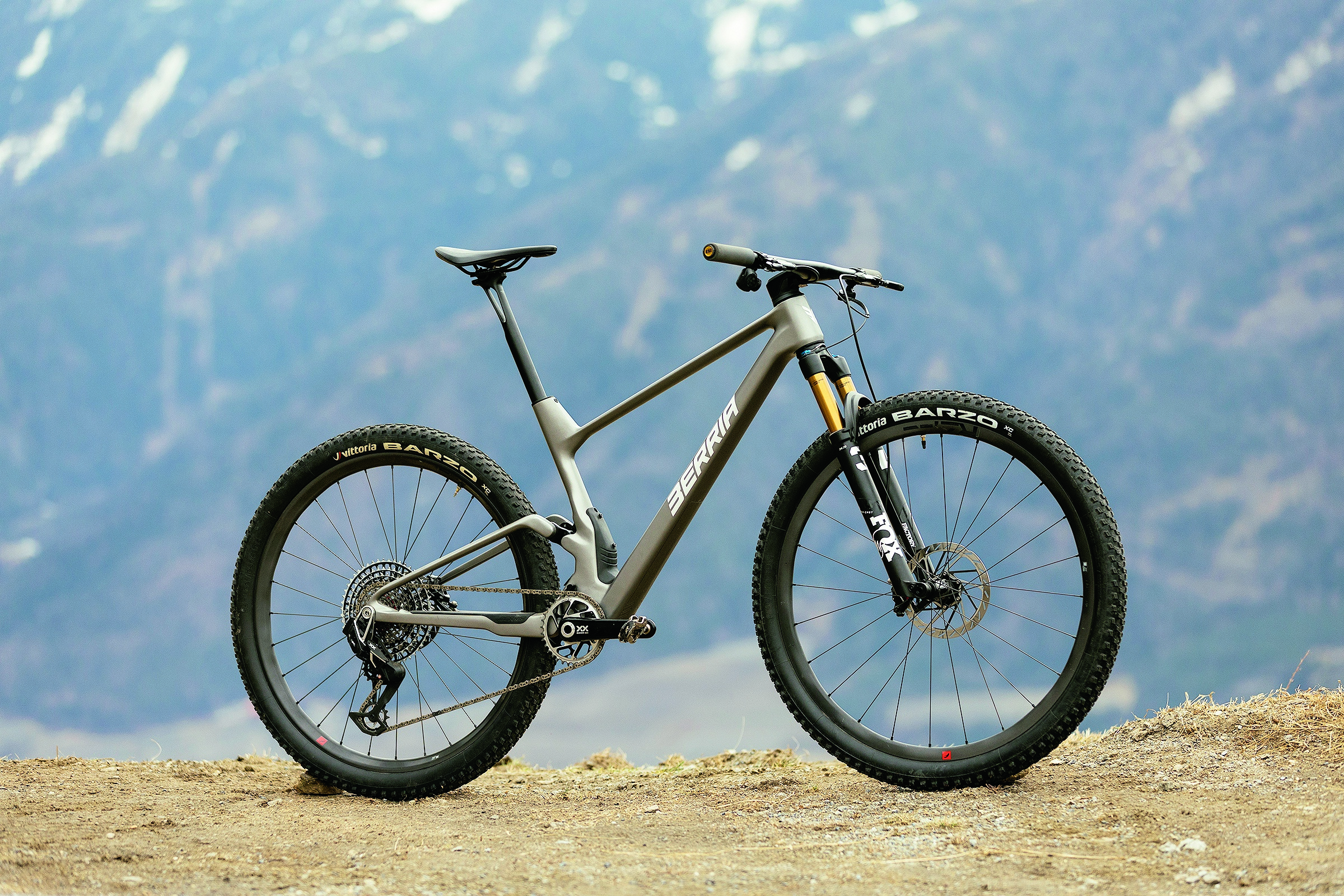 parallelogramm sattelstütze suntour Federsattelstütze SP12-NCX - Parallelogramm-Sattelstütze 400mm | Gefederte Stütze für E-Bike & Fahrrad - Durchmesser 27,2mm bis 31,6mm - Inklusive Brunox Deo & Reflexband Shimano Ultegra pedals outperform family_synced Option:75W90 1L (32OZ)