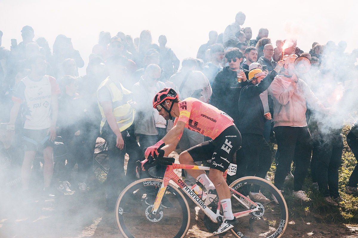 POC EF Education-EasyPost special edition: professional helmet for