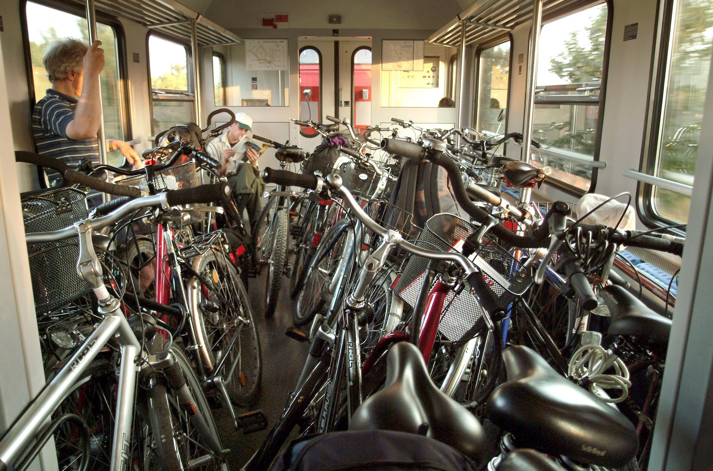 Mit Fahrrad in die Bahn: Die wichtigsten Tipps | TOUR