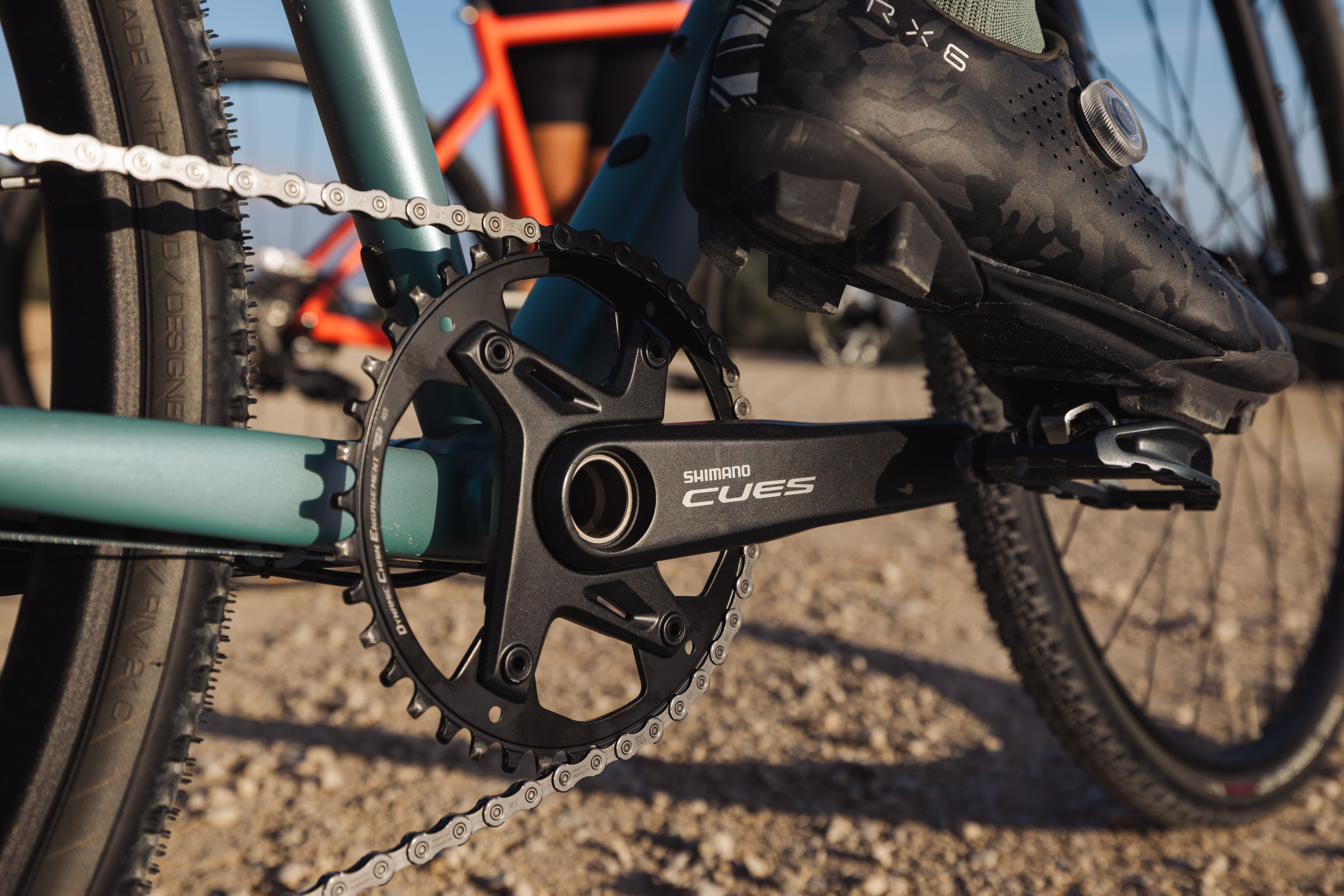 Schaltgruppen Rennrad & Gravel: Shimano zeigt neue CUES-Serie | BIKE