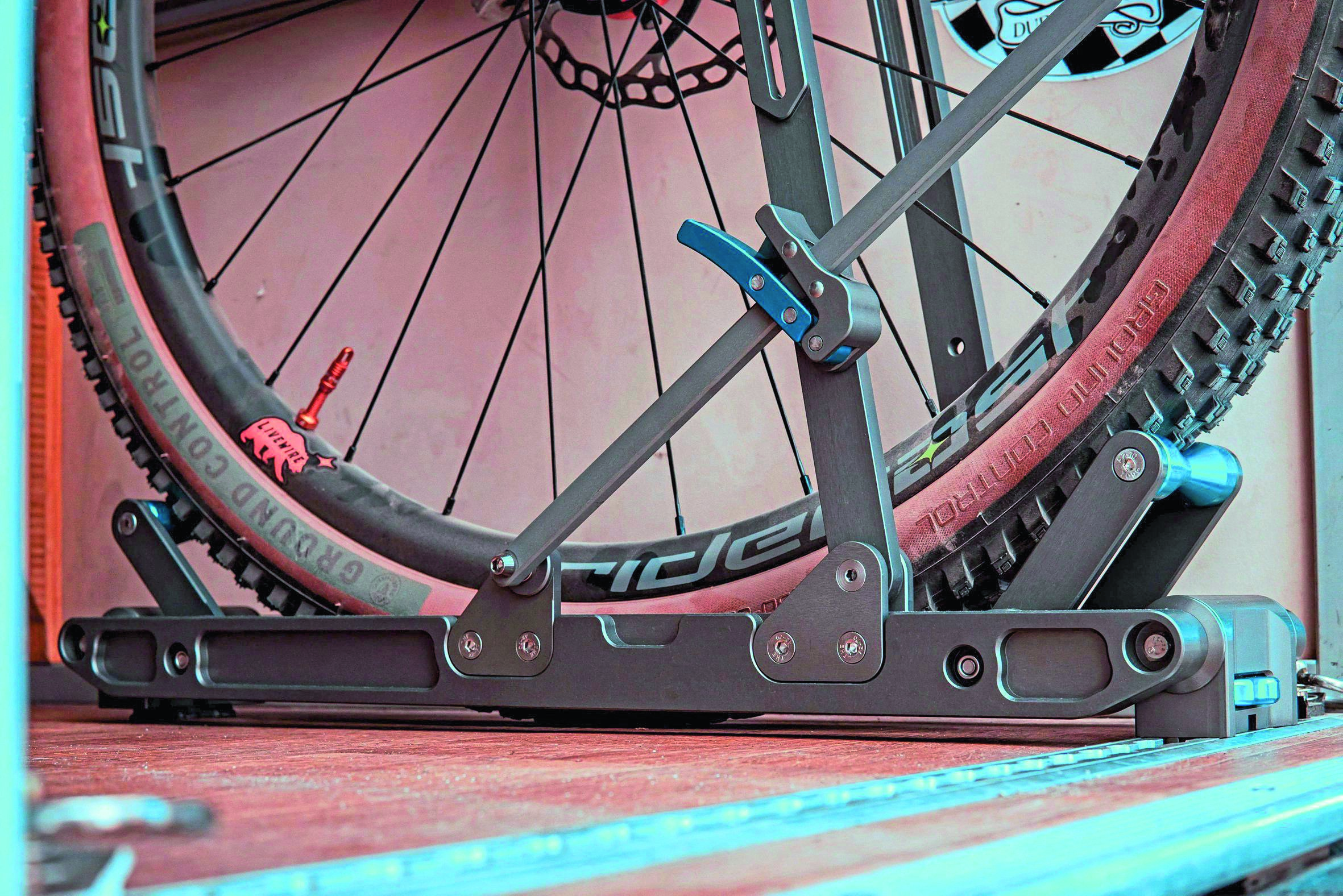 Fahrradtrger fr Campervans: 6 Sonderlsungen fr den Bike-Transport | BIKE