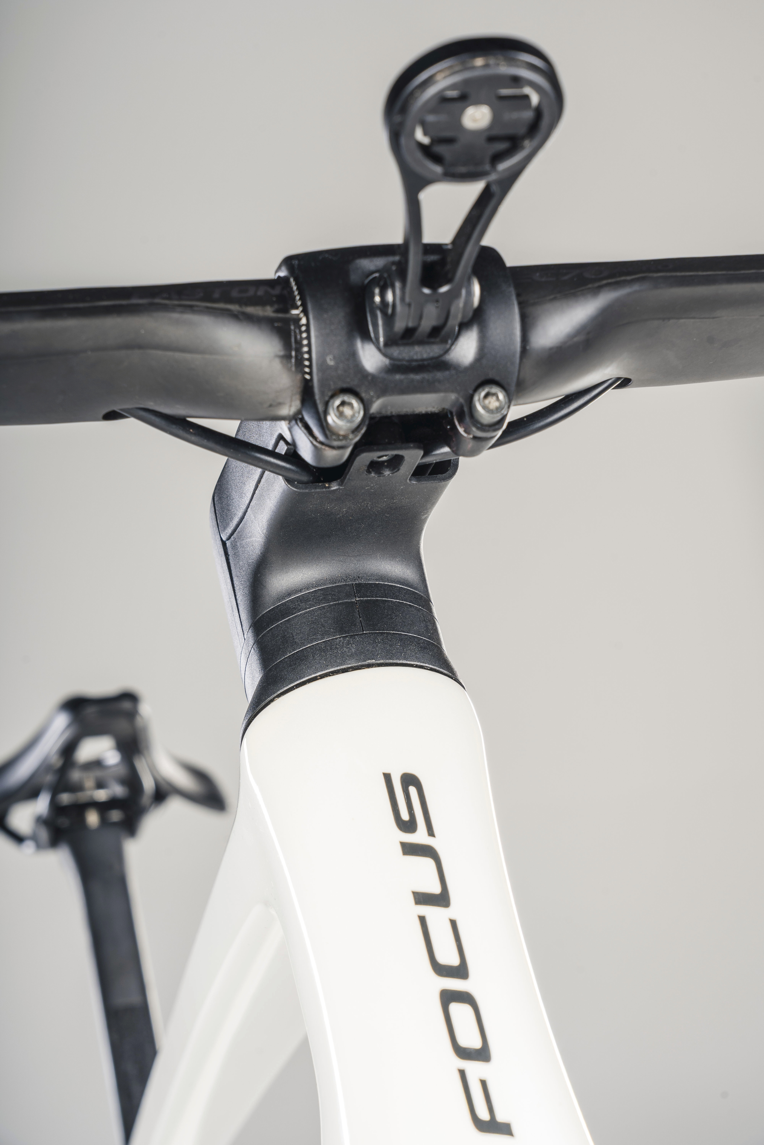 Focus Izalco Max 9.8 on test: competition road bike under 7000