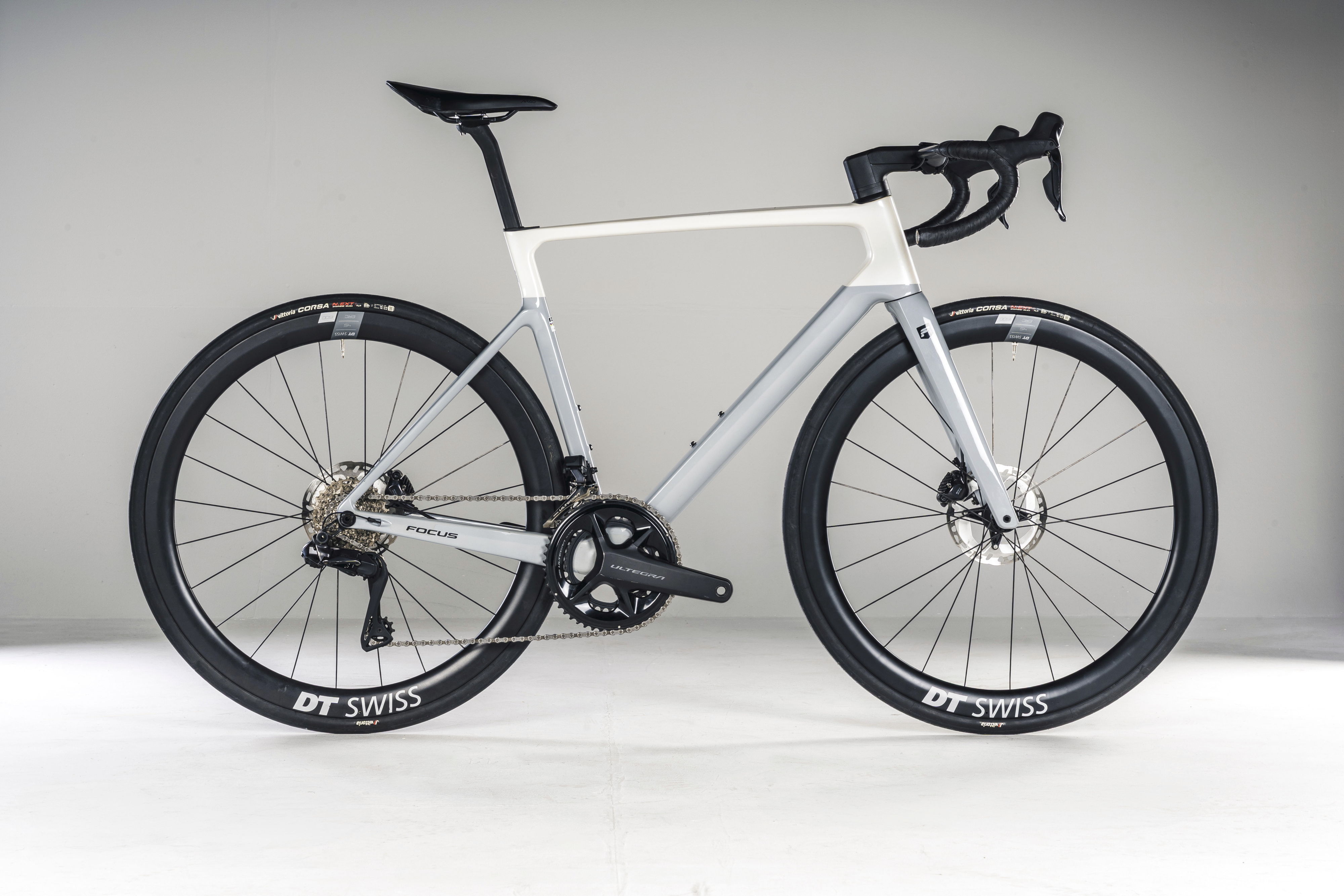 Test Focus Izalco Max 9.8: Aero competition road bike up to € 7000