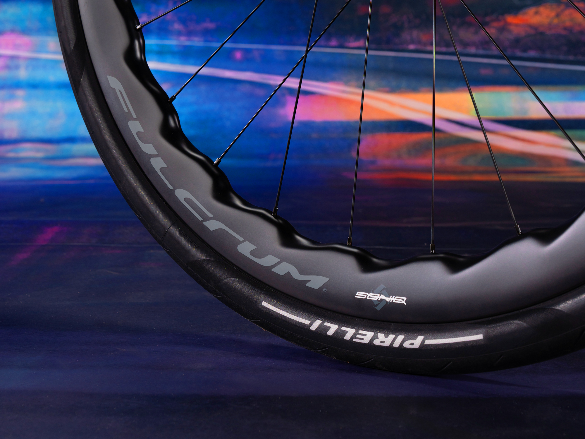 New Soniq 42 wheelset: Fulcrum relies on wave profile | TOUR