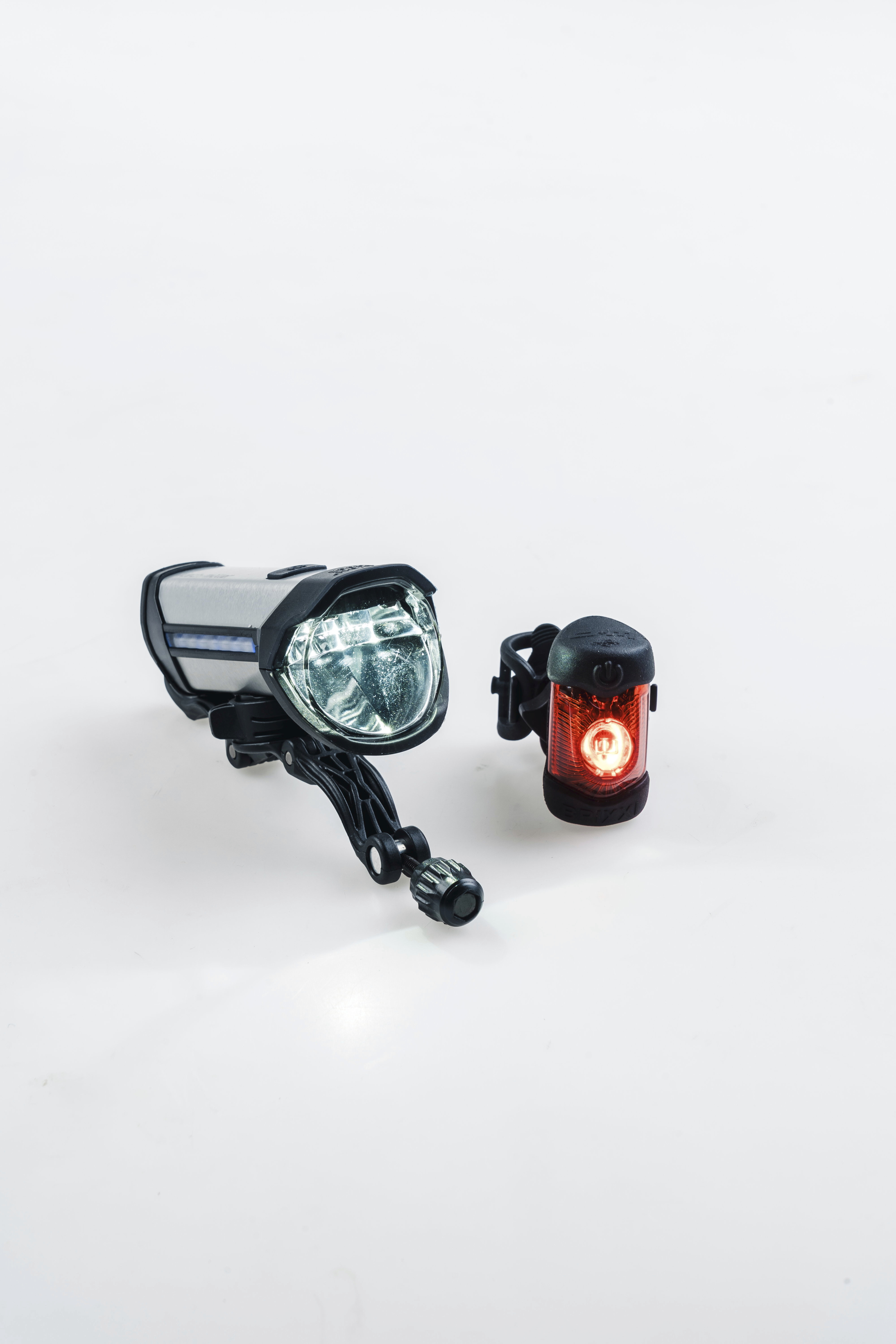 Top 3 Fahrradlicht-Sets: Testsieger Akkulicht im Vergleich | TOUR