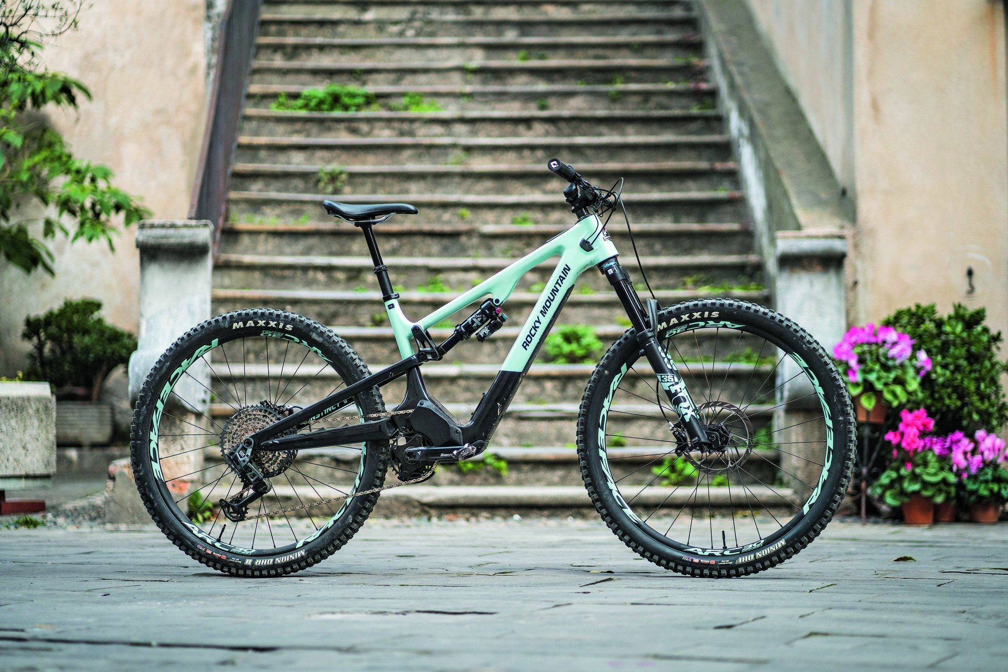 top gear program Style-Dinosaurs Number of bicycles - model series 5000:6 bicycles / Double-sided / Width 1050 mm / Model 5156 Großer Offroad E-Scooter VIRON