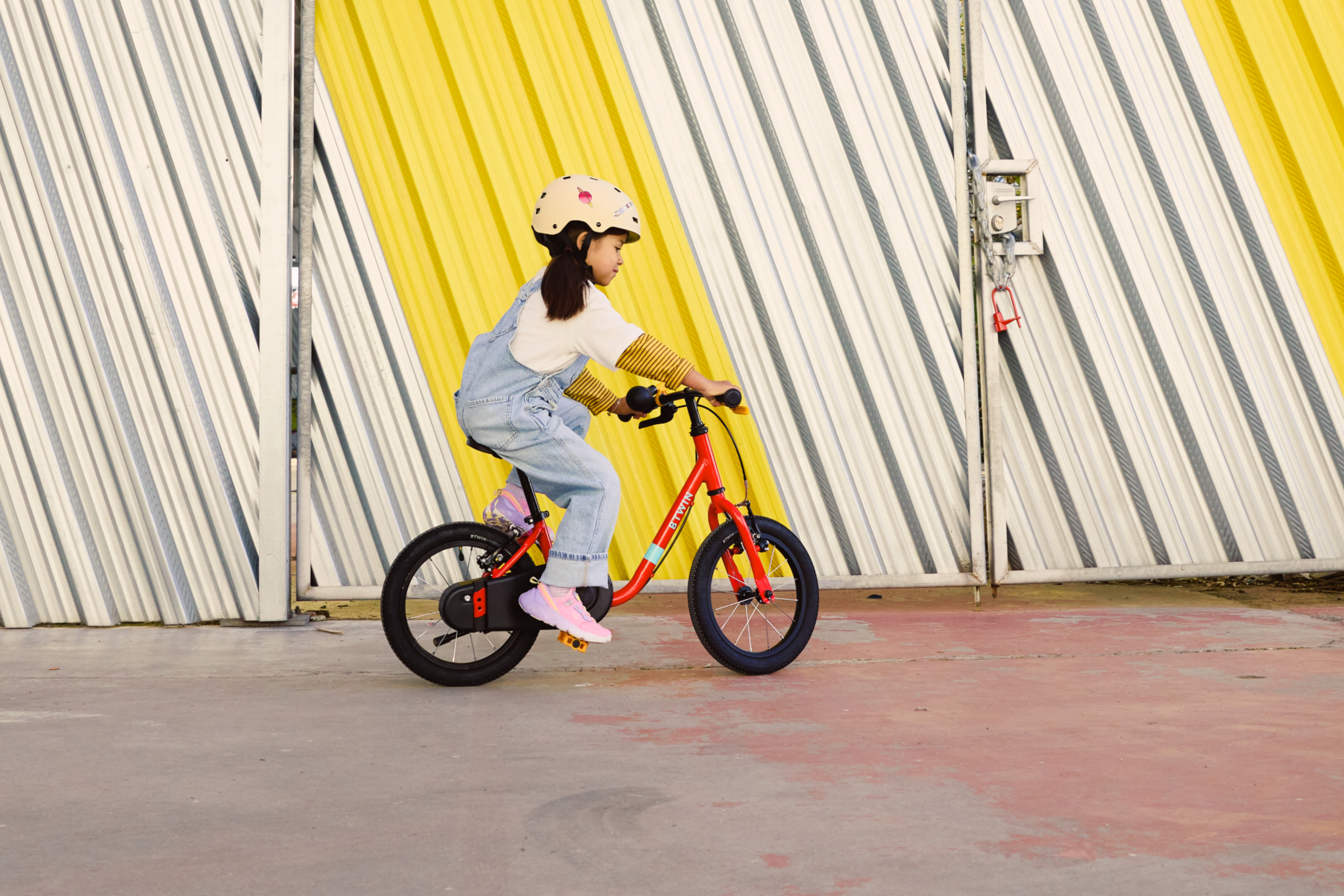 kinderfahrrad 9 jahre 24 Zoll E-Bike S'COOL e-troX race 9-Gang main image 1