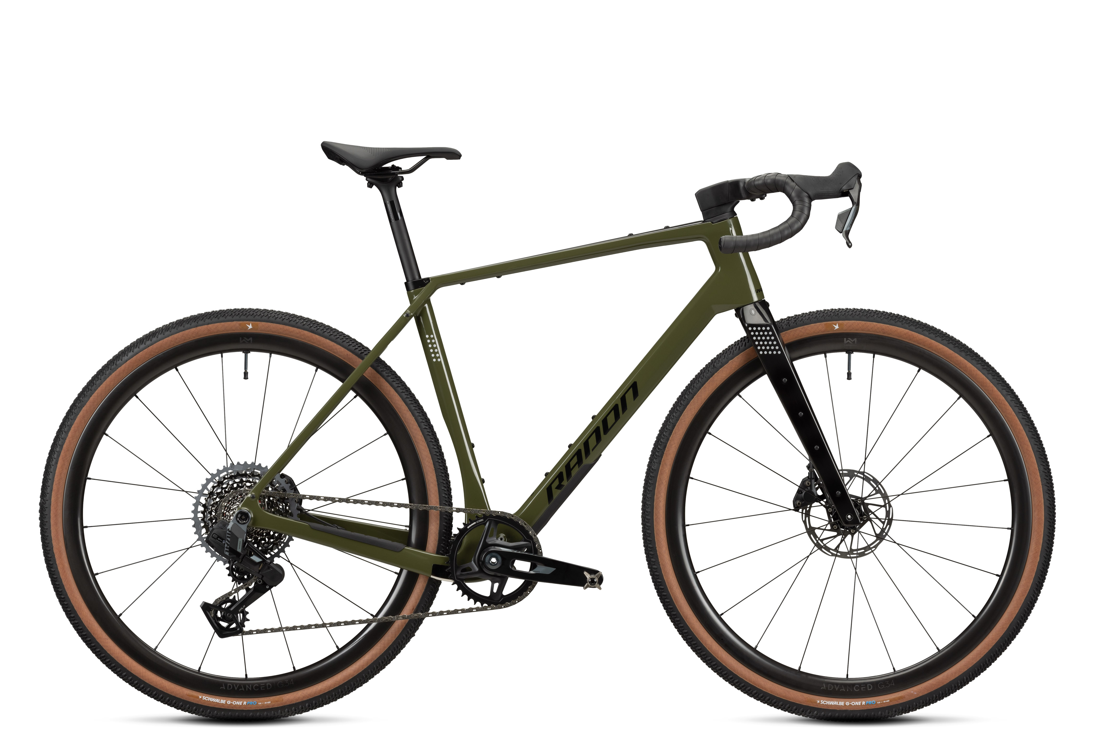 Radon Regard CF with carbon frame in four model variants | TOUR