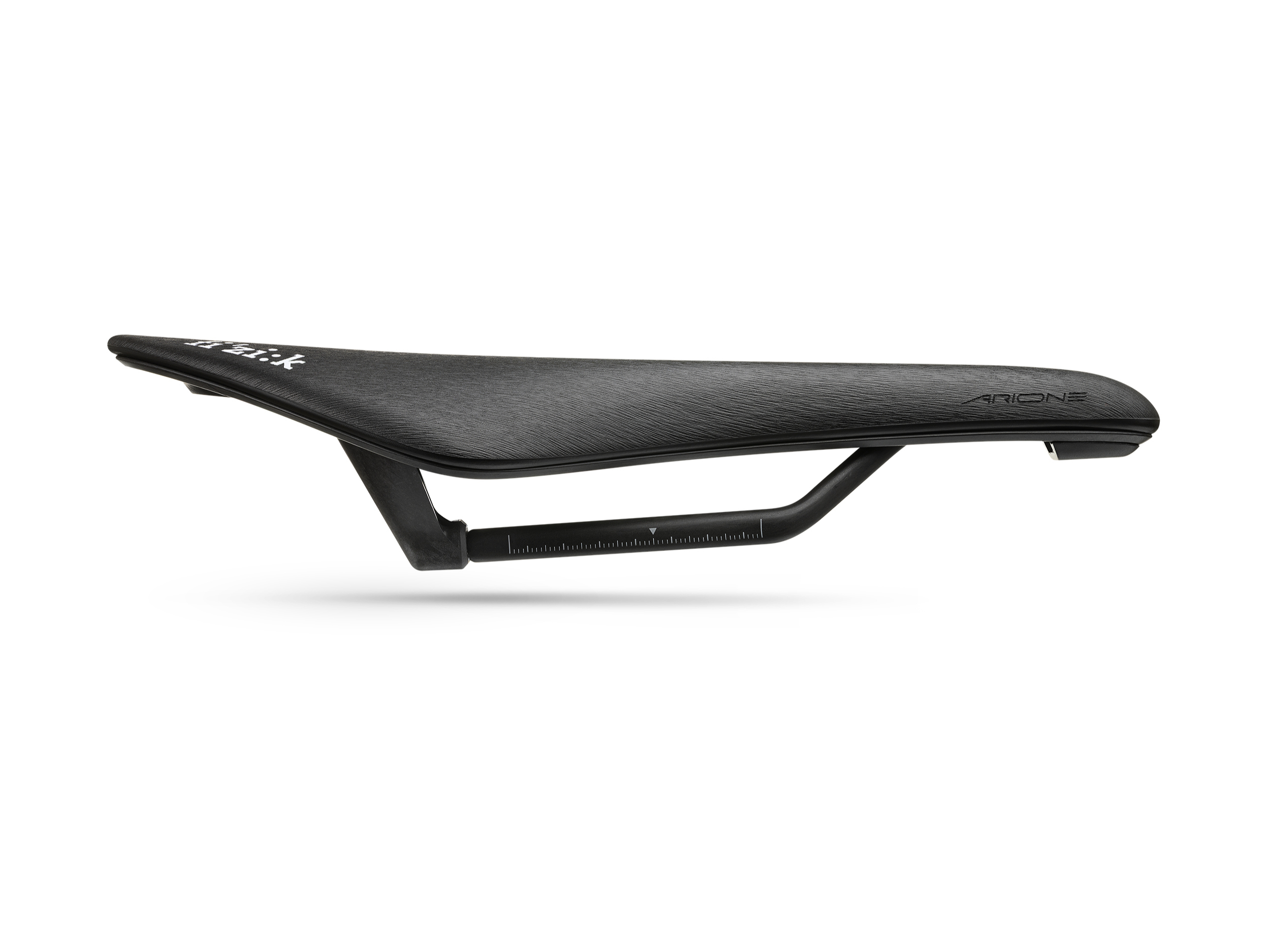 Fizik Arione R1 Light: classic saddle on test | BIKE