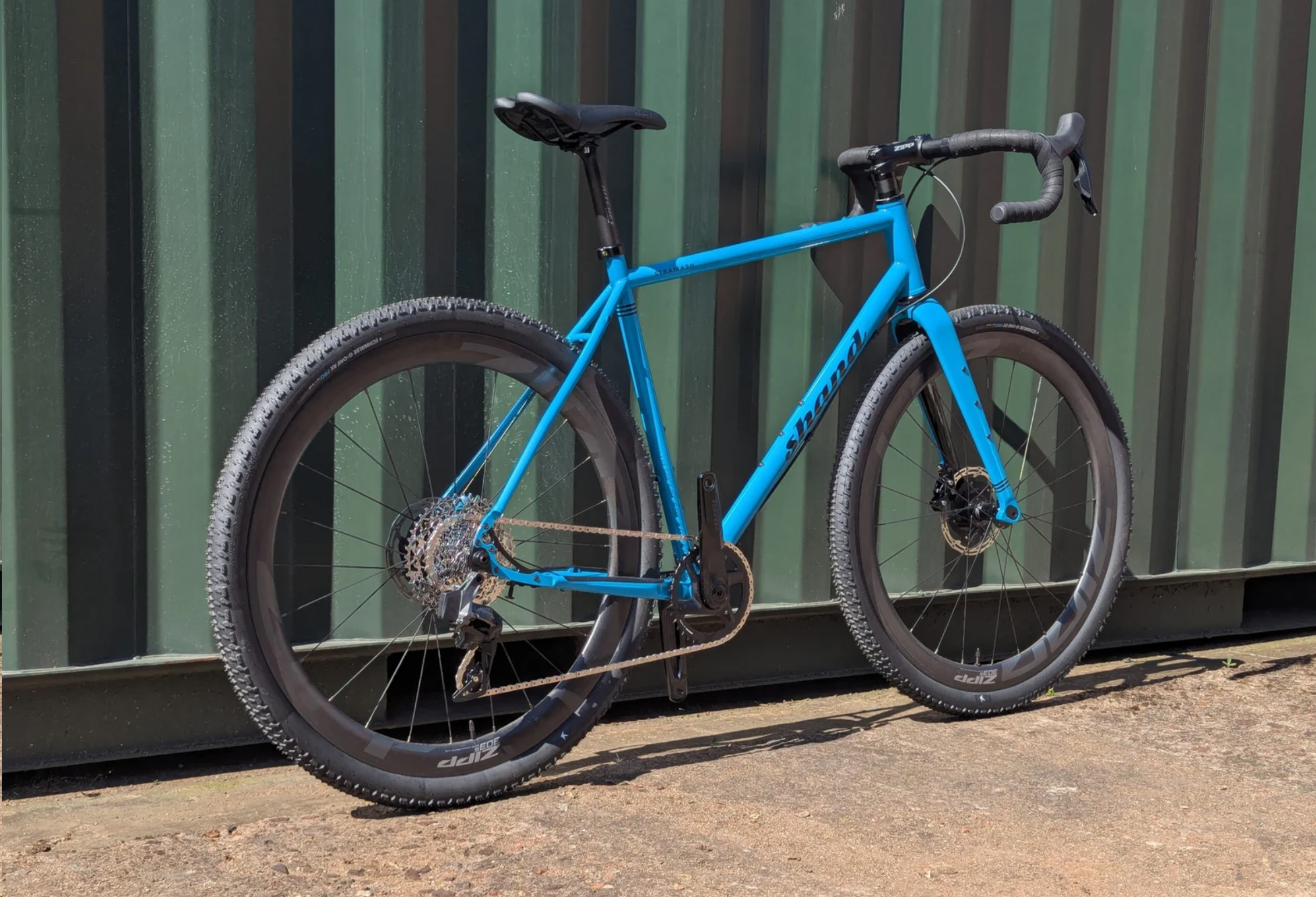 Shand Stramash: Vielseitiges britisches Stahl-Gravelbike | BIKE