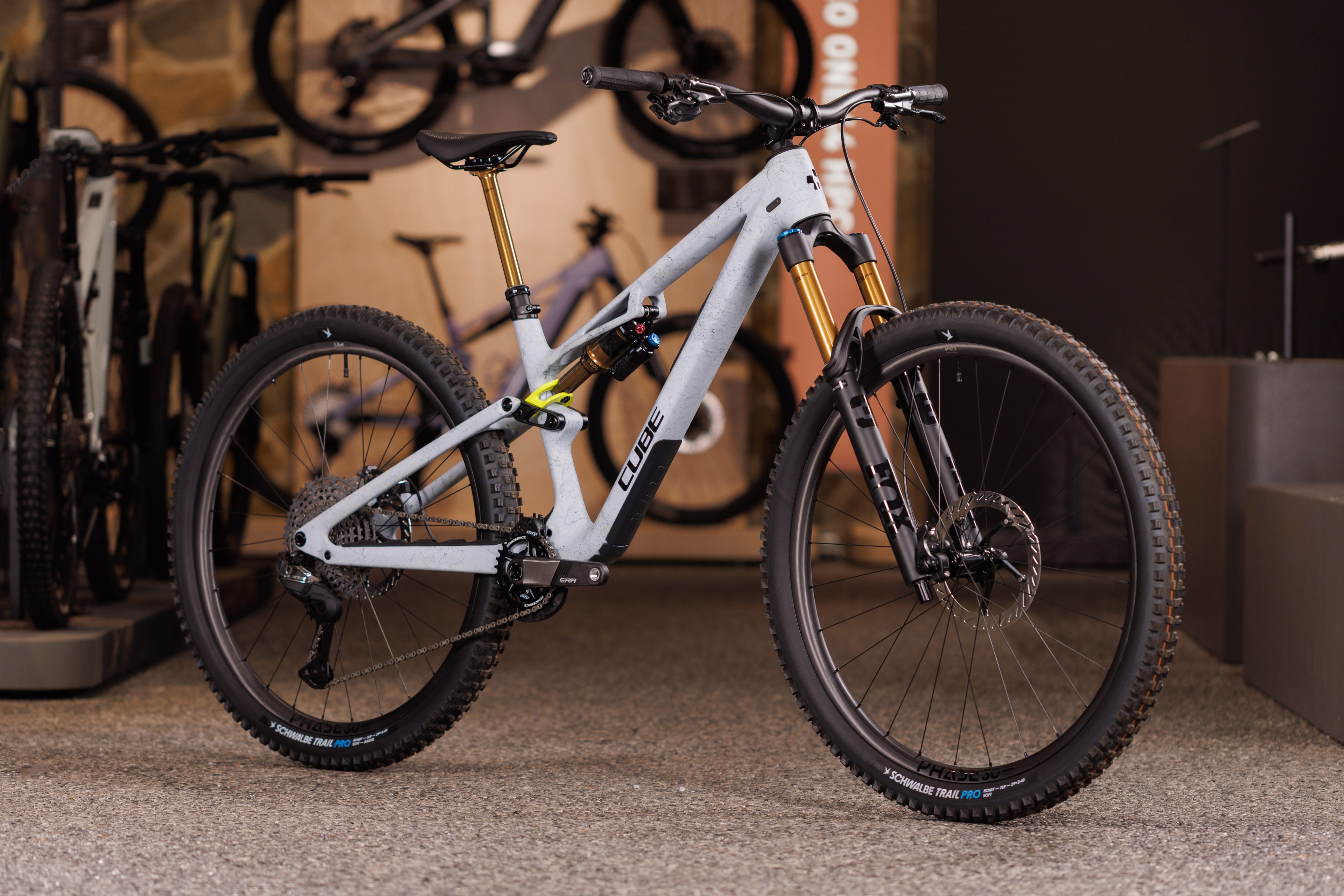 scott e-bike mountainbike Bike Voltage 910 Farbe:schwarz-grau Sun Seeker E-Delta Electric stable at speed Schaltung-21G-Tourney
