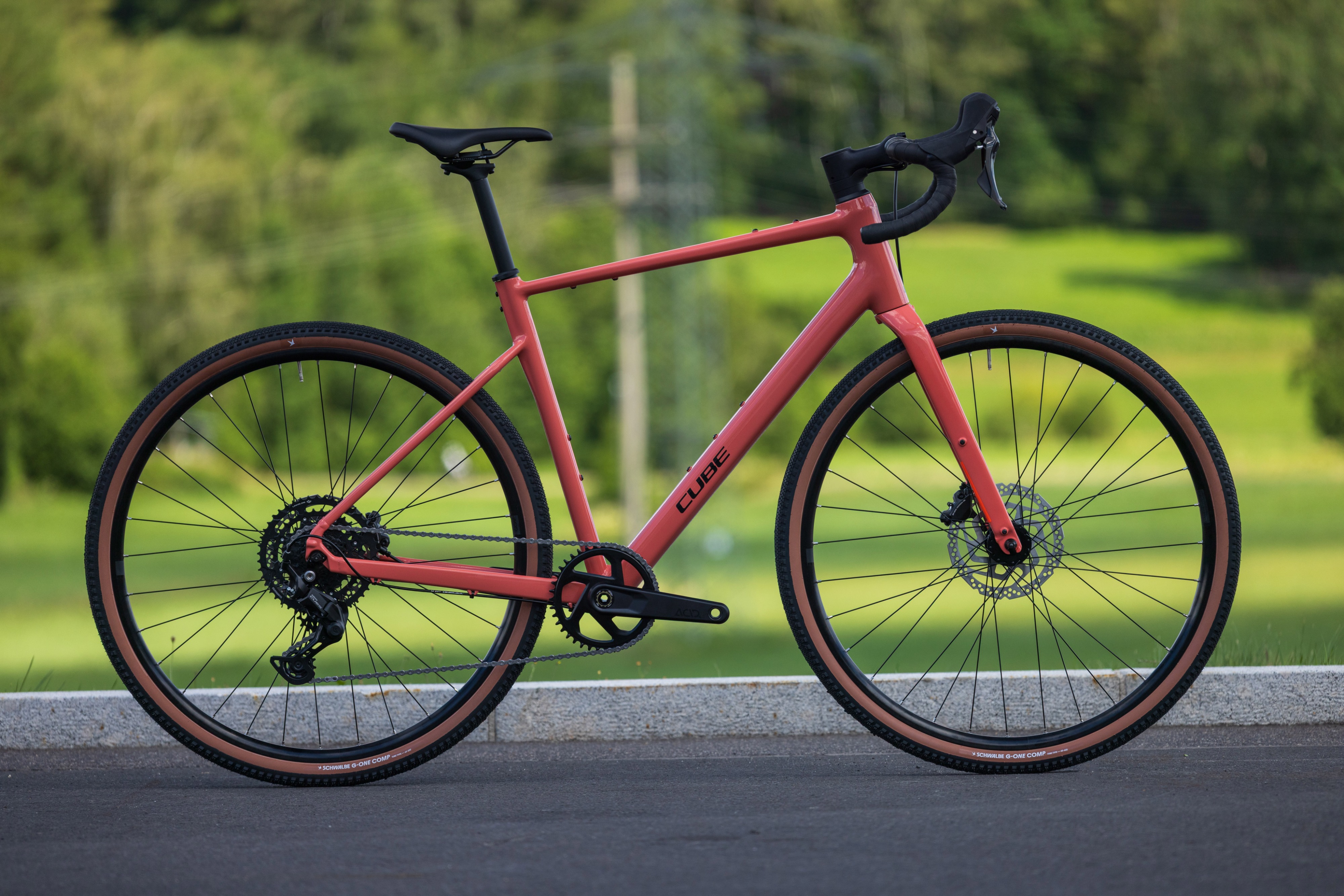 cube e bike montageständer LECREA Fahrradständer für Reaction Stereo Access Touring Kathmandu E-Bikes, Robuster Fahrradständer aus Aluminiumlegierung, Höhenverstellbarer Die beste Gartenschlauch Aufbewahrung skrzynia na butlę tlenową Größe:2.36 x 1.36 [m]