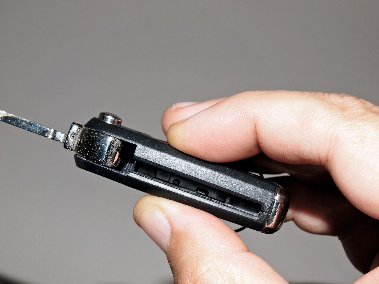 Audi Schlüssel Batterie wechseln Batterie tauschen AUDI Schlüssel