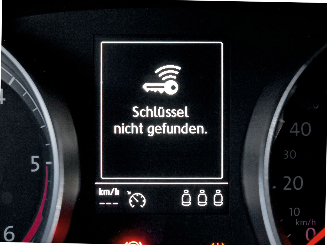 VW Passat B8 Schlüssel Batterie wechseln (auch Skoda Superb III 3) 