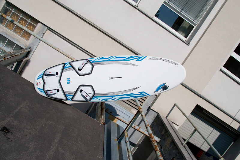 F2 Vantage 145 SURF