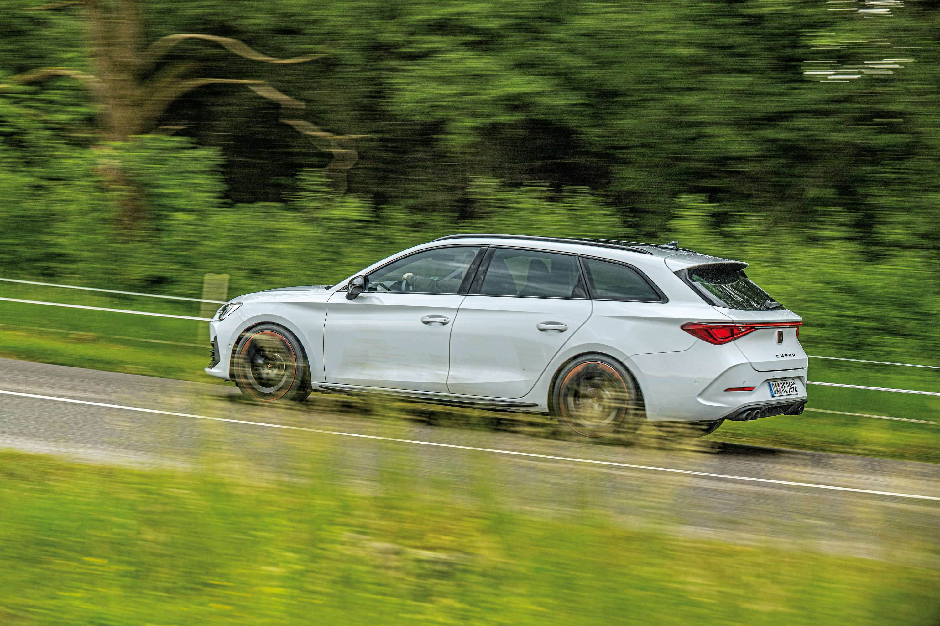 Cupra Leon Sportstourer e-Hybrid: Lohnt der Sport-Spanier mit