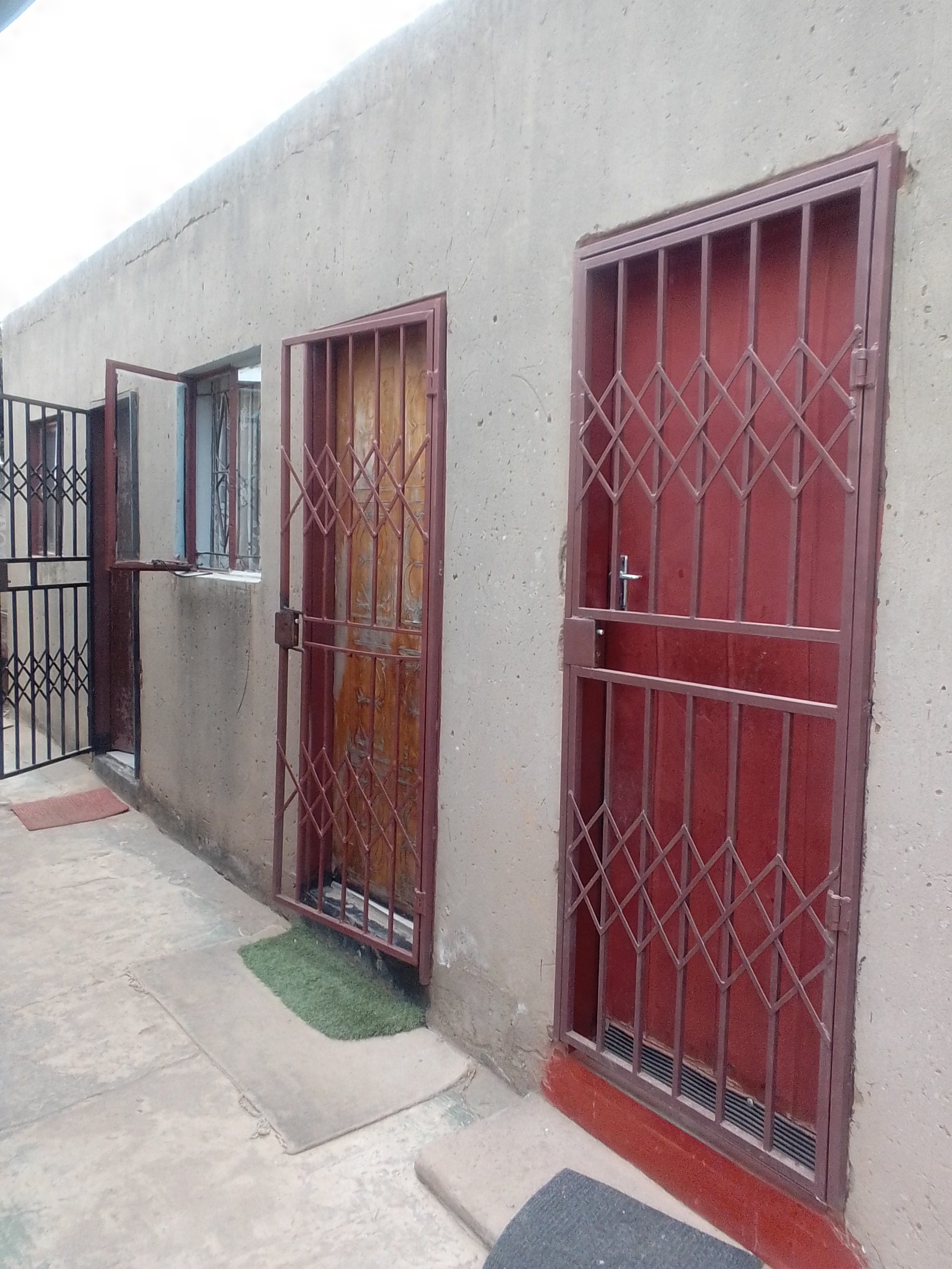 Single room near Mams mall