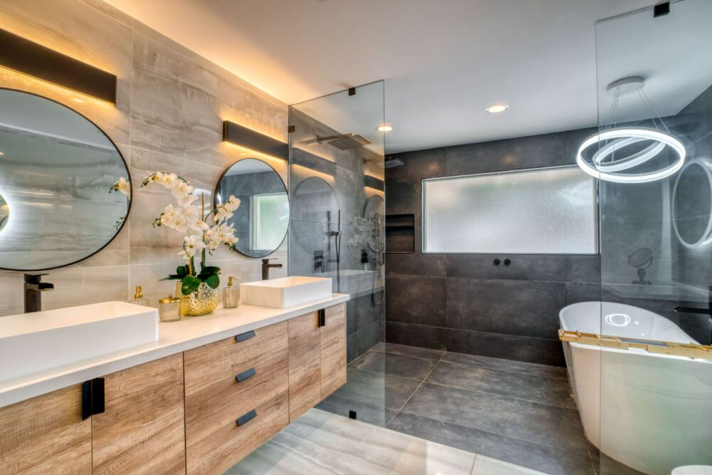 Transform Your Space with Innovative Bathroom Lighting Ideas
