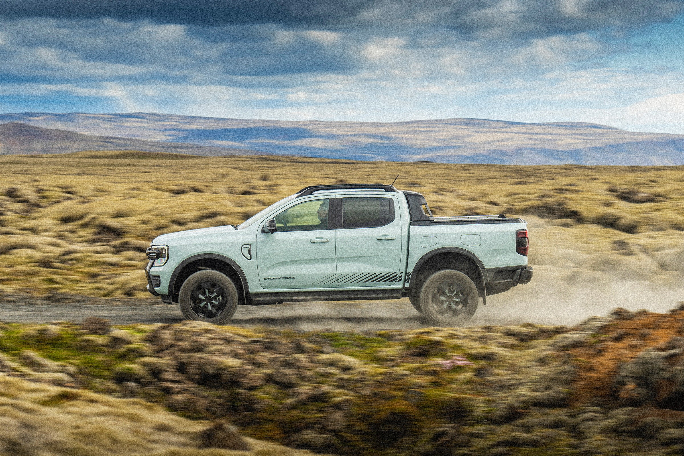 Ford Electrifies an Icon: The Ranger Plug-In Hybrid Makes Its Debut