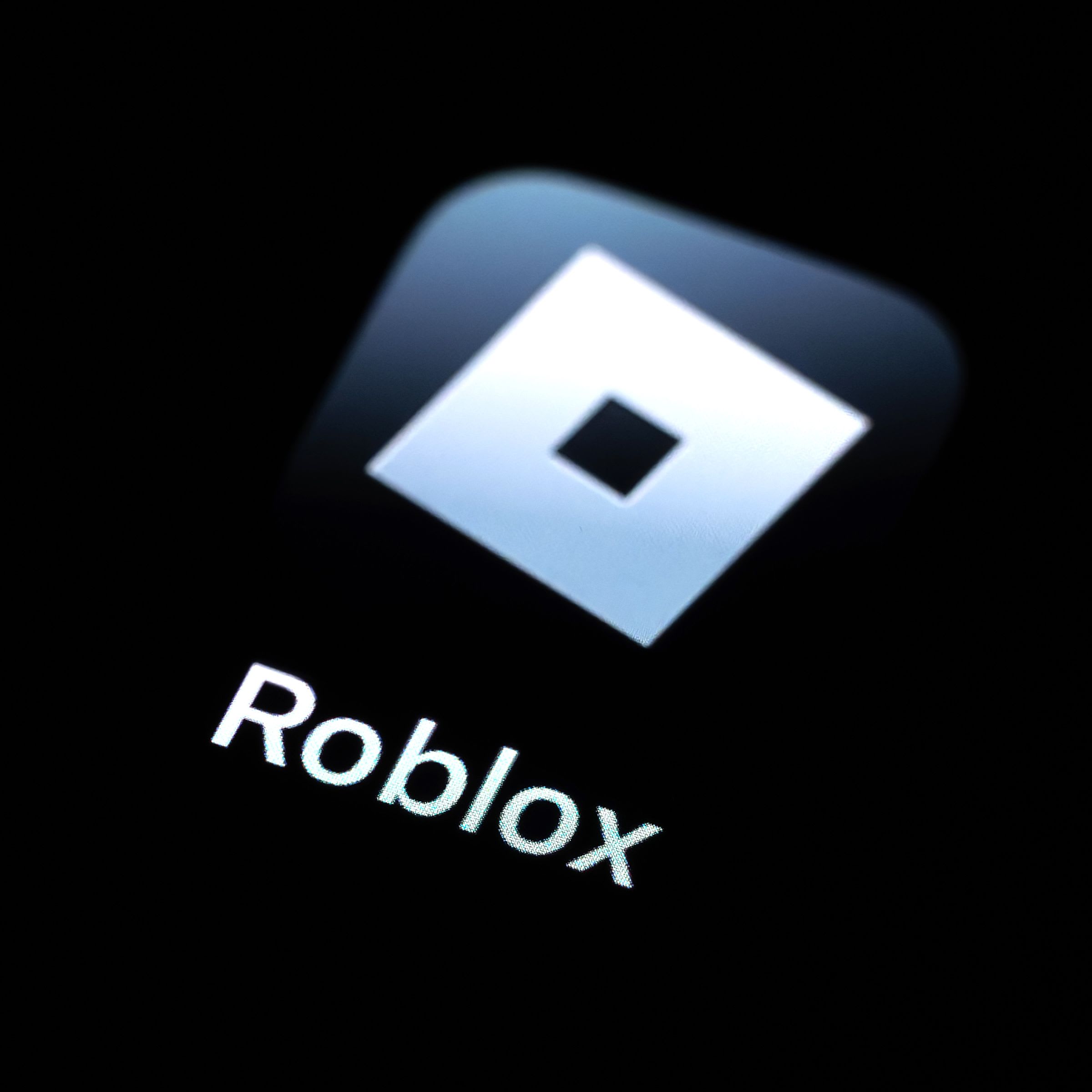 Roblox Leverages AI for Age Verification: A New Era of Online Safety