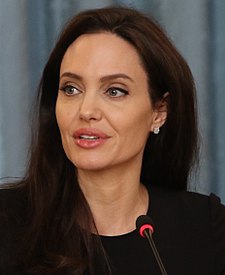 Angelina Jolie March 2017.jpg