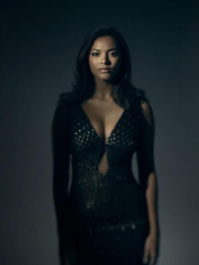 Jessica Lucas sexy pics