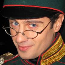 Антон Макарский на съемках сериала "Бедная Настя"