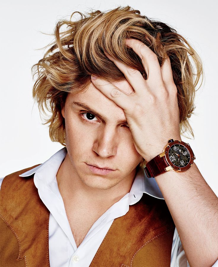 http://res.cloudinary.com/dftgqtu8b/image/upload/v1581761586/69127d67d8b1278c62f5f3b14fc3a64b--cut-and-color-evan-peters.jpg