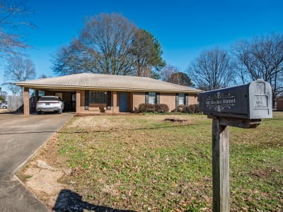 101 Boyles Street Batesville, MS 38606
