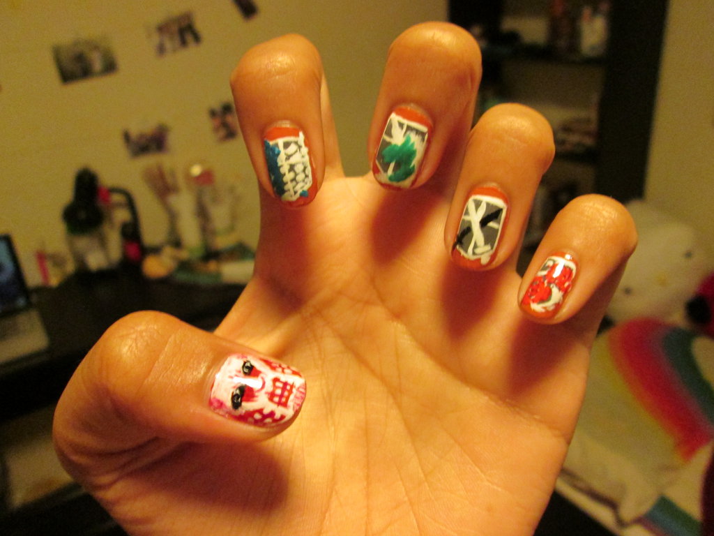 Shingeki no Kyojin (Attack on Titan) Nails by janamajiggy on