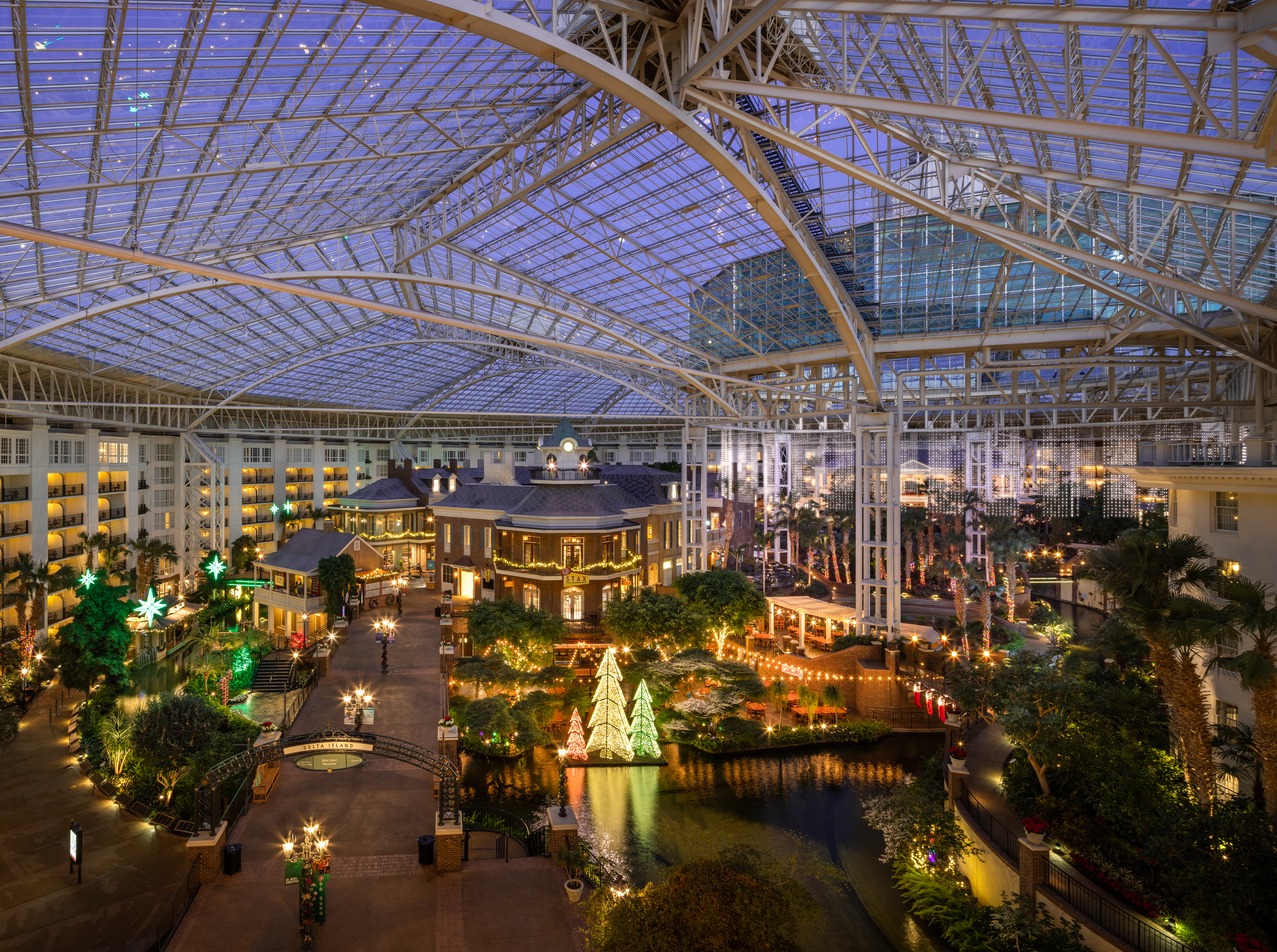 What To Do at Gaylord Opryland's Country Christmas \u0026 ICE! Events - City  Cast Nashville, image size:7327x5464