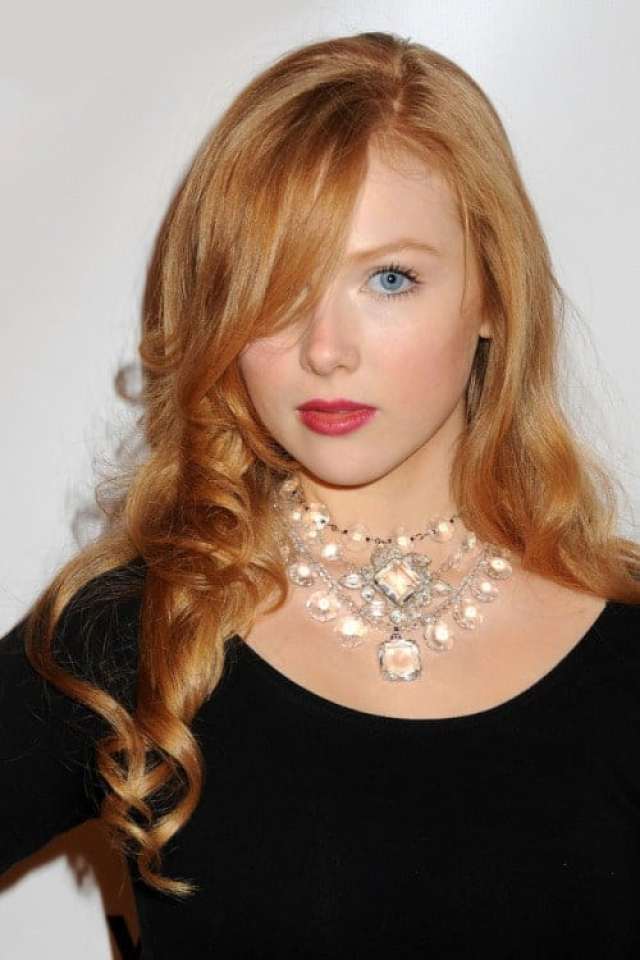 Molly C. Quinn sexy hot and awesome