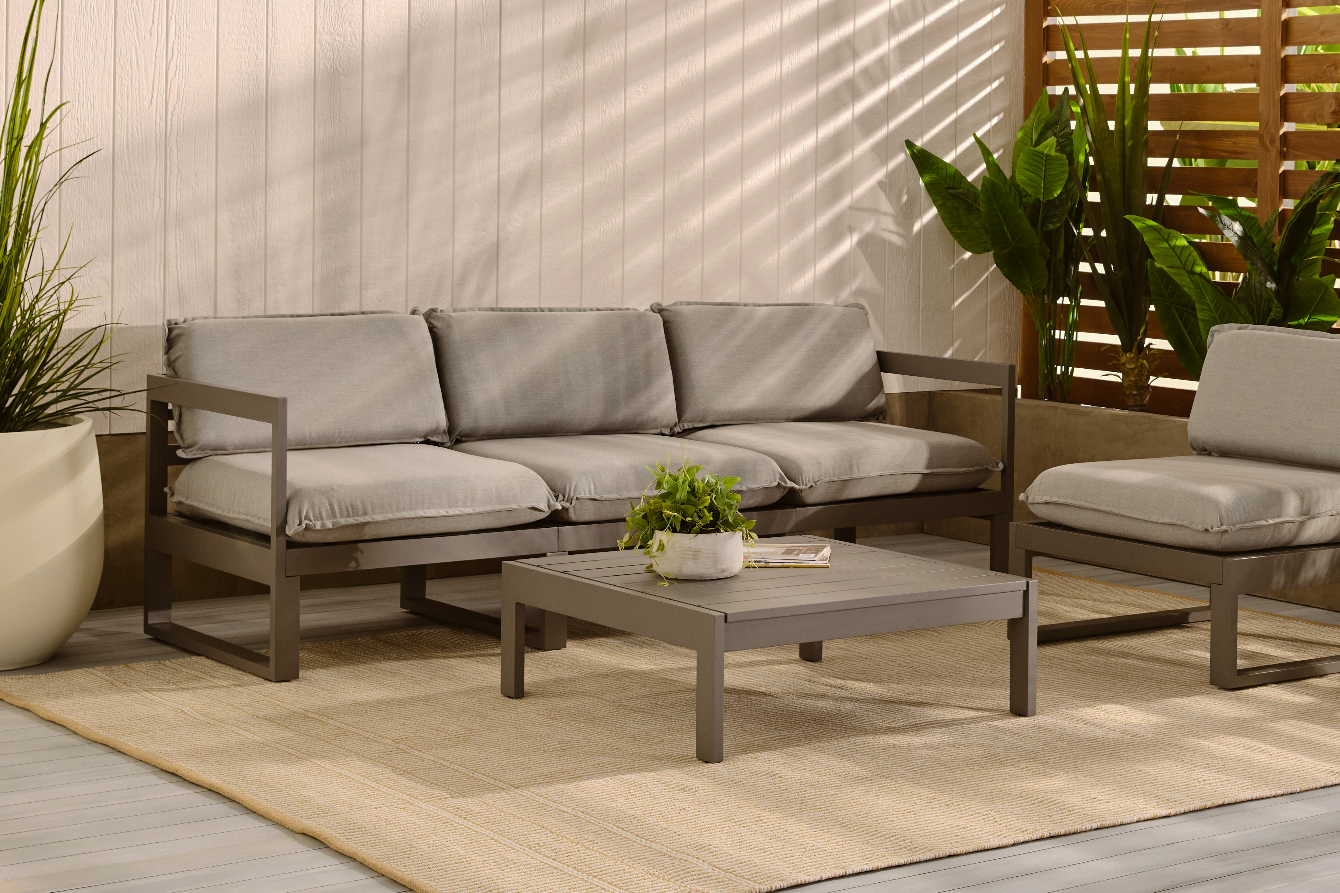 Modular Outdoor Seating & Patio Furniture | Cozey Canada